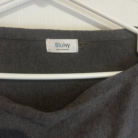 Bluivy Grey Knit Sweater – Size S - Picture 2 of 3